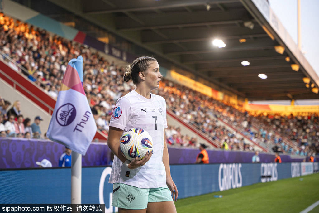 格雷厄姆·汉森回归，巴萨新赛季蓄势待发